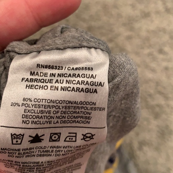 NEW Marquette Basketball T Shirt Small 🏀 NIKE - Picture 4 of 4